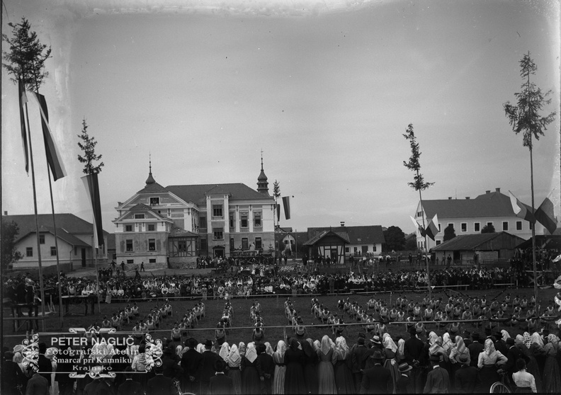 Naglic_1284 - Domovina Orlov - Nastop Orlov na prireditvi ob blagoslovu prosvetnega doma v Domžalah leta 1910.jpg