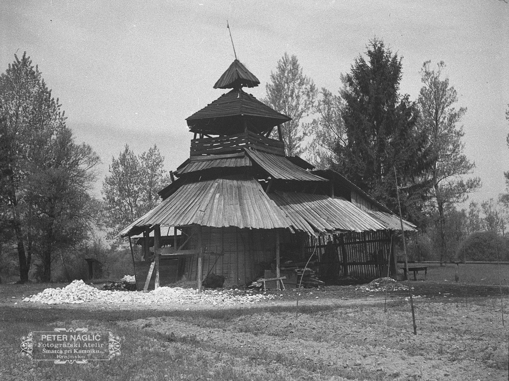 Izdelovanje apna, apnenica v Domžalah leta 1932 - F_1932_3_14_003