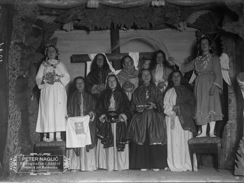 Igralska zasedba iz igre Mati Dolorosa iz leta 1910 - naglic760