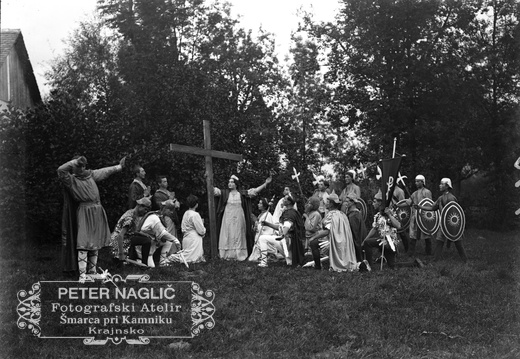 Prizor iz igre V tem znamenju boš zmagal iz leta 1910 - naglic790 