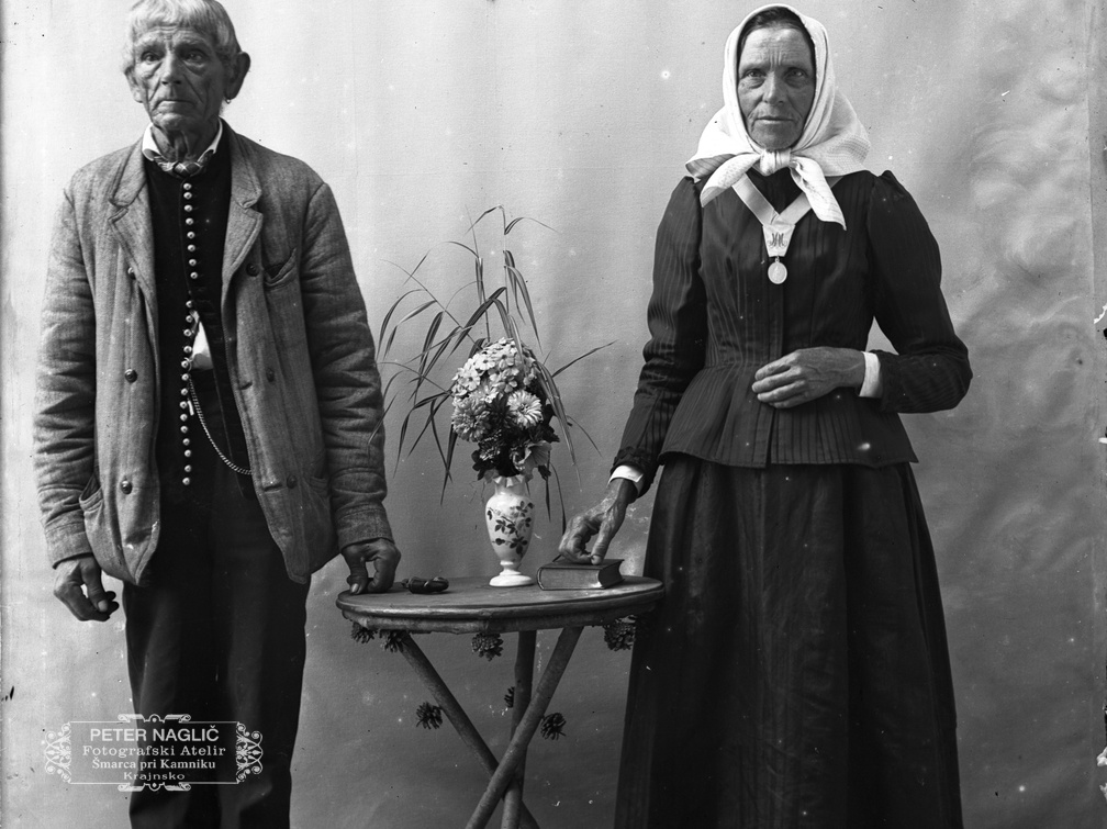 Portret Nagličevega tasta in tašče okoli leta 1910 - Naglic_RA__195