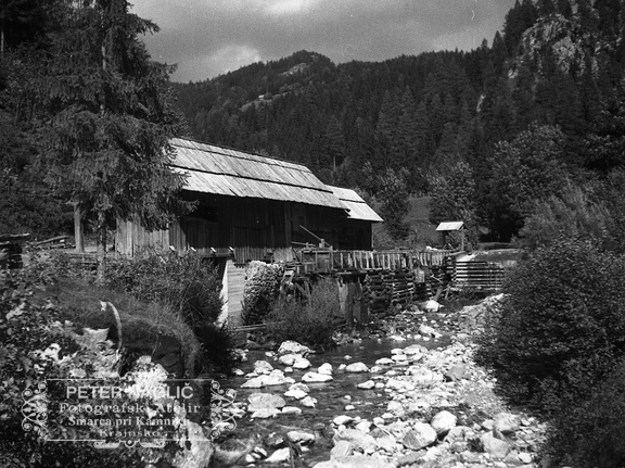 Žaga na vodni pogon na Kokri leta 1932 - F_1932_1_8_011