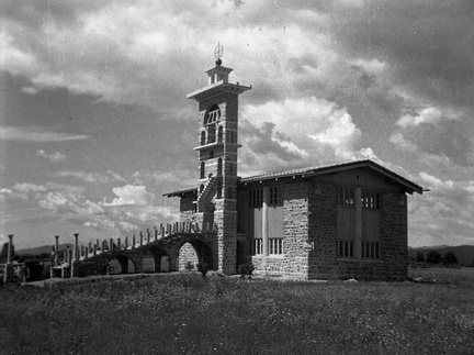 Sveti Mihael na Barju, stopnišče s štirimi stebri leta 1938 - F_1938_1_31_016 