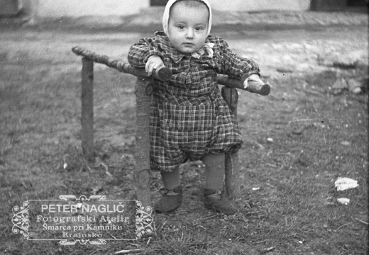 Učenje prvih korakov leta 1936 - F_1936_5_7_002