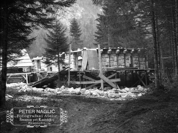 Gradnja kraljevega dvorca v Kamniški Bistrici leta 1933 - F 1933 3 17 012 