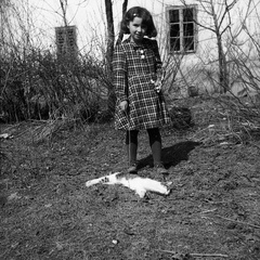 Katarina Naglič z muco leta 1940 - F 1940 1 2 001
