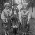 Franc Marolt, njegova sestra in Marija Jerman leta 1927 v narodni noši - Naglic263