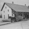 Prevoz ščetarskih izdelkov na železniško postajo leta 1932 - F 1932 5 6 008