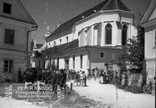 Cerkev sv. Mihaela v Mengšu v Mengšu leta 1934 - F 1934 1 3 016