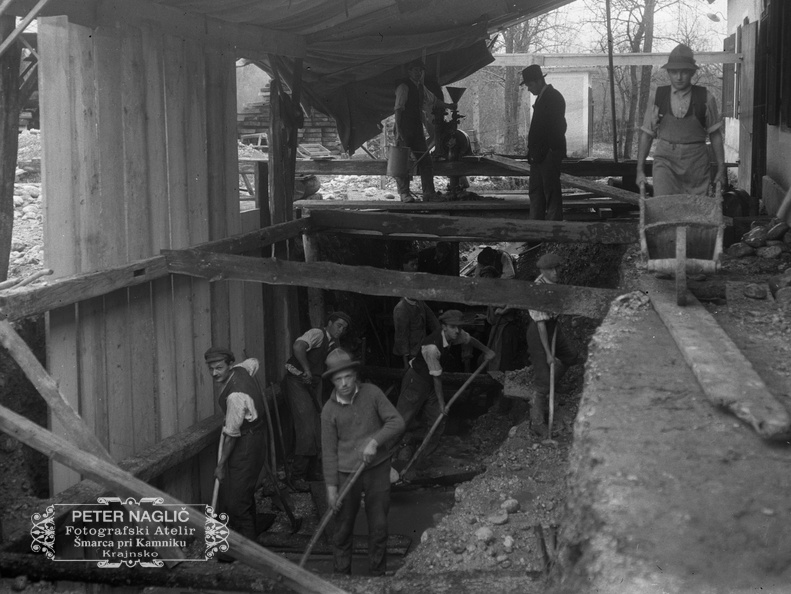Izgradnja turbinske hiše leta 1927 - Naglic008