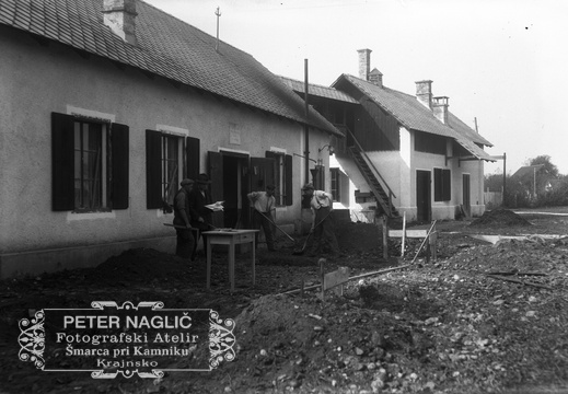 Začetek izkopa za izgradnjo turbinske hiše leta 1926 - Naglic014