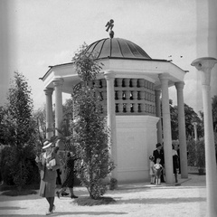 Plečnikove Žale na dan odprtja in blagoslova 1. julija 1940 - F 1940 1 11 012