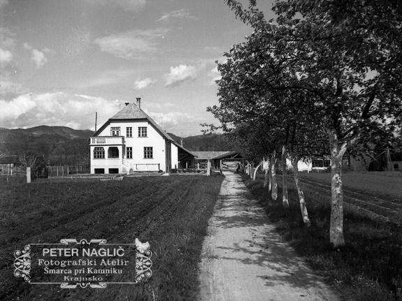 Hiša Karla Nagliča, Šmarca leta 1933 - F 1933 1 2 002