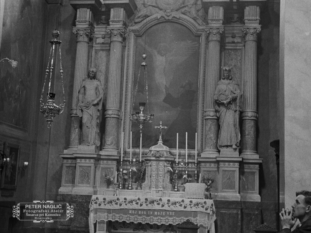 Notranjost frančiškanske cerkve v Ljubljani leta 1937 - F 1937 1 6 007