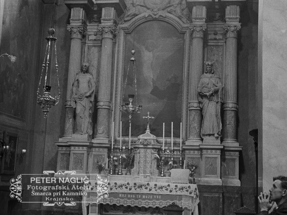 Notranjost frančiškanske cerkve v Ljubljani leta 1937 - F 1937 1 6 007