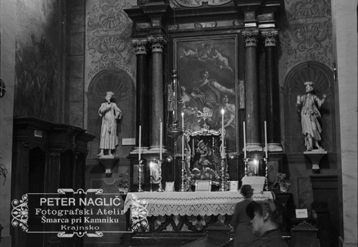 Notranjost frančiškanske cerkve v Ljubljani leta 1937 - F 1937 1 6 011