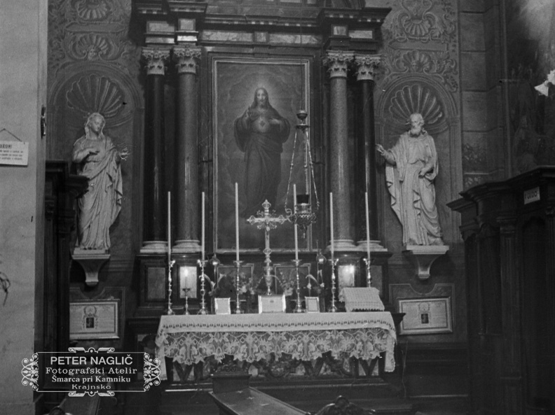 Notranjost frančiškanske cerkve v Ljubljani leta 1937 - F 1937 1 6 012