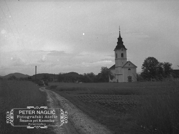 Cerkev sv. Mavricija v Šmarci leta 1933 - F 1933 2 7 015