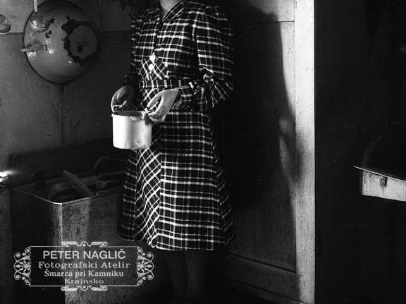 Terezija Naglič, leta 1940 - F 1940 1 5 006