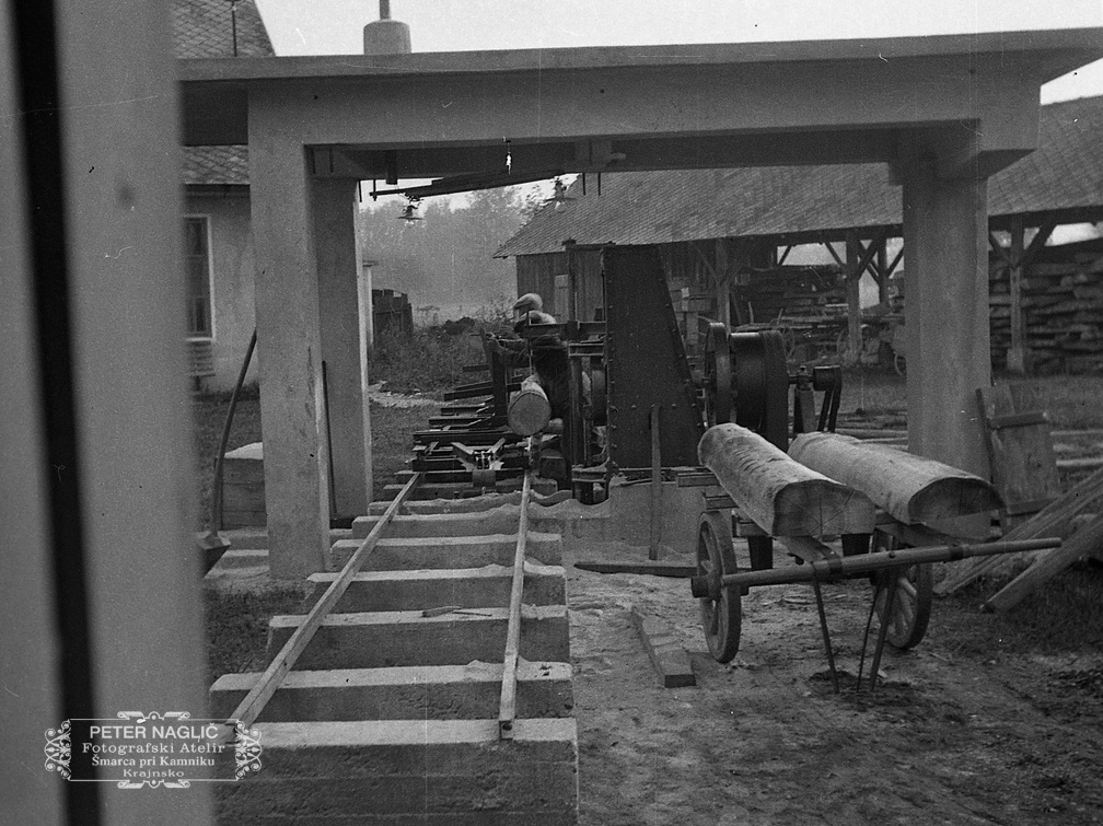 Bočni jarmenik za razrez hlodovine v Nagličevi tovarni leta 1940 - F 1940 1 8 004