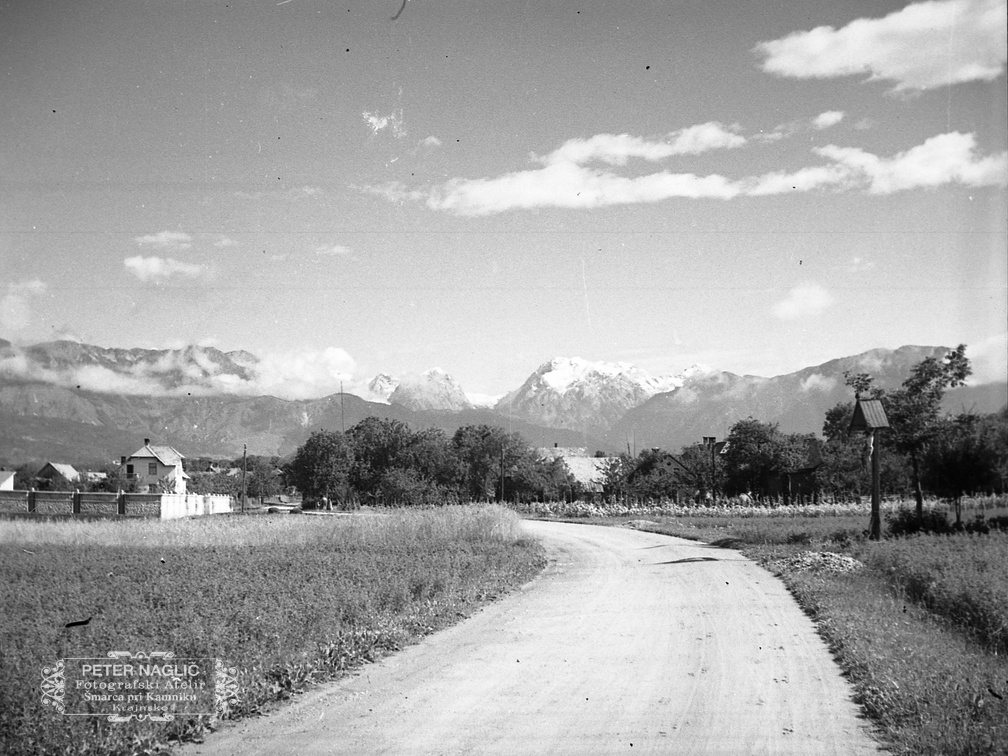 Pogled na Šmarco z južne strani leta 1940 - F 1940 1 9 001