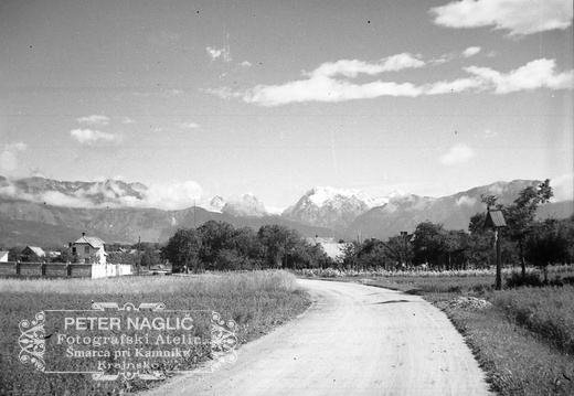 Pogled na Šmarco z južne strani leta 1940 - F 1940 1 9 001