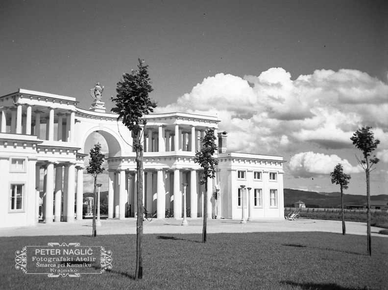 Pokopališče Žale na dan odprtja leta 1940 - F 1940 1 9 005