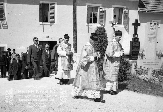 Jubilejna sveta maša Antona Mrkuna ob 40 letnici v Dobrem polju leta 1940 - F 1940 1 9 015