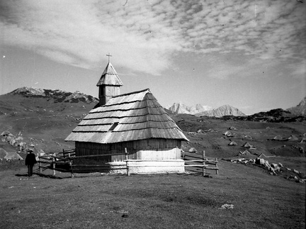 Kapela Marije Snežne na Veliki Planini leta 1940 - F 1940 1 19 013