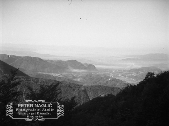 Pogled v dolino z Velike Planine leta 1940 - F 1940 1 19 016
