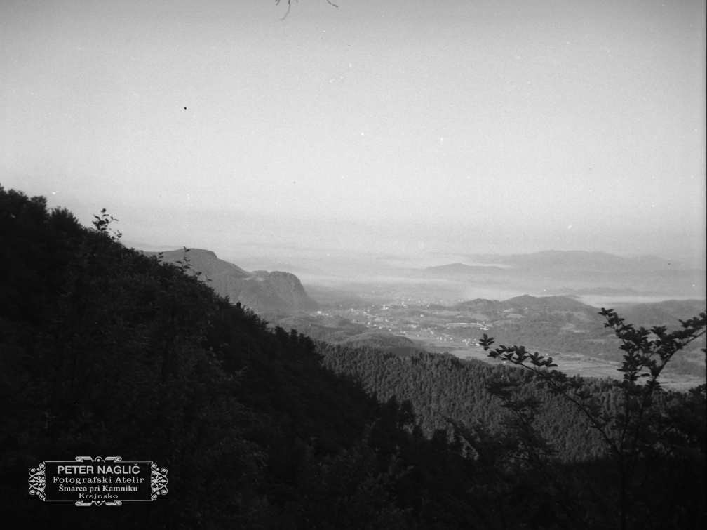 Pogled v dolino z Velike Planine leta 1940 - F 1940 1 19 017