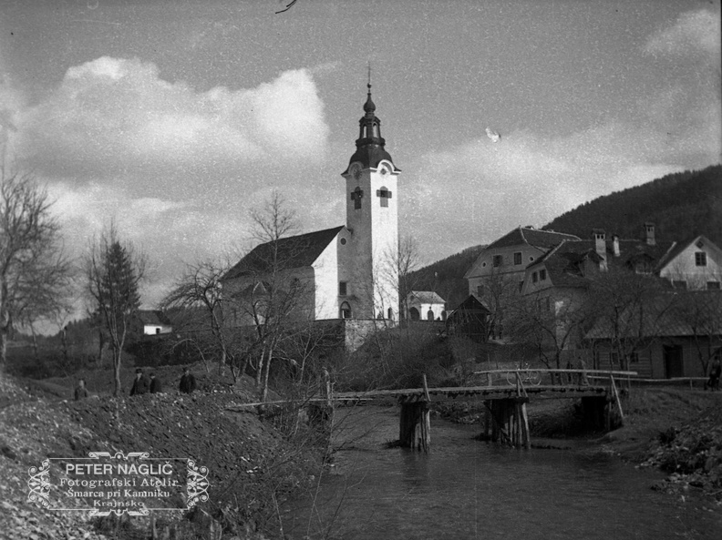 Župna cerkev v Nevljah, poleg reka Nevljica, 1938 - F 1938 1 1 002