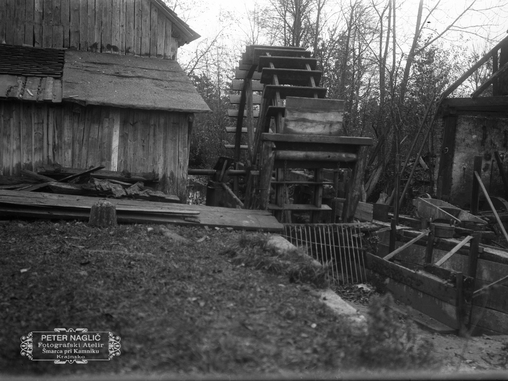 Vodno kolo, del šupe in podiranje Špurčove fužine septembra 1922 - Naglic050