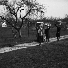 Velikonočni blagoslov jedi v Šmarci leta 1933 - F 1933 2 4 008