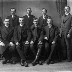 Peter Naglič v skupini potrjenih 1914 - Naglic1128