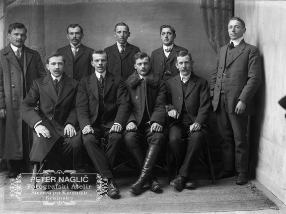 Peter Naglič v skupini potrjenih 1914 - Naglic1128