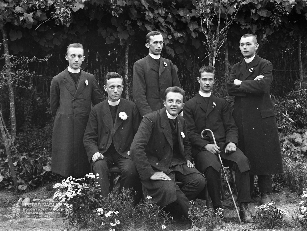 Karel Naglič s skupino sošolcev - Naglic1113