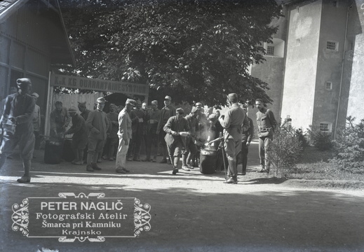 Delitev menaže ujetnikom - 75  1057