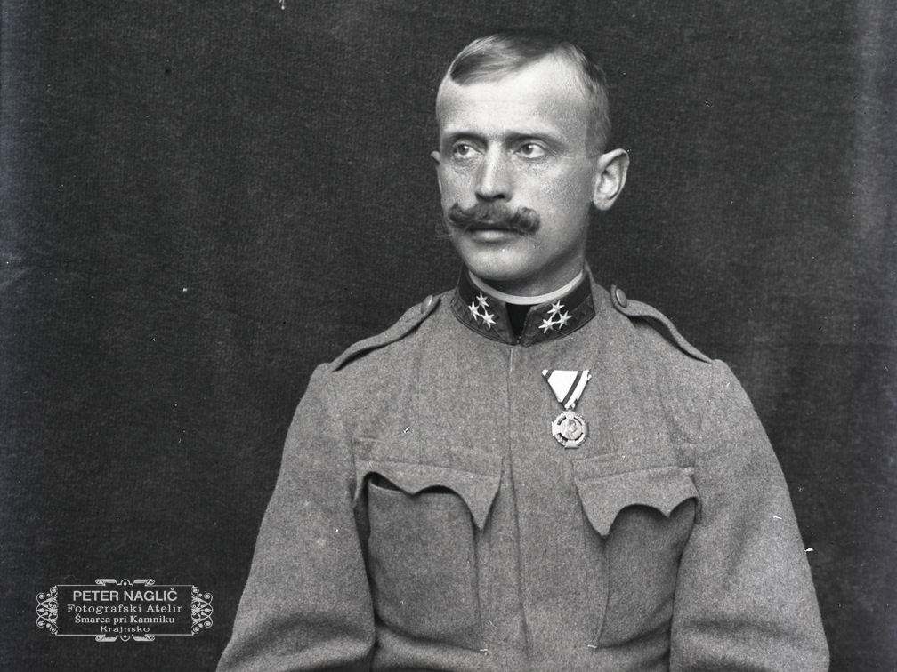Mežek z Jesenic - 73  1036