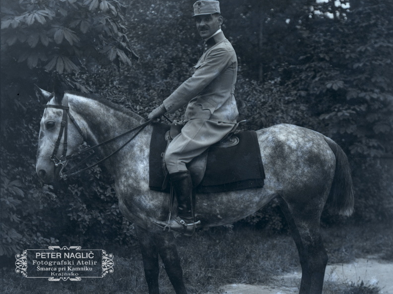Nadporočnik na konju - 72  1016