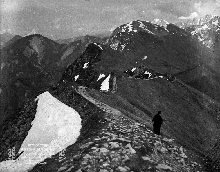 F_1934_1_2_011.jpg