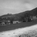 Poljanska dolina, vas Log nad Škofjo Loko, nad njo cerkev sv. Volbenka, 1931 - F 1931 1 1 001