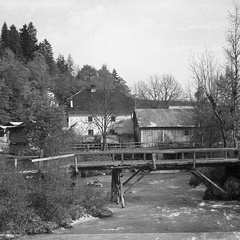 Leseni most čez Kamniško Bistrico ob Korporacijski žagi, 1932 -  F 1932 3 3 002