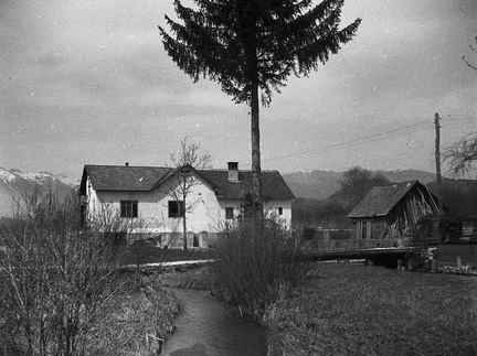 Brv pri mali hidroelektrarni Šraj v Radomljah, 1932 - F 1932 5 8 014