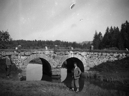 Velike Lašče, kamniti most, 1933 - F 1933 3 16 004