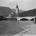 Ob Bohinjskem jezeru v času poroke Marije Peterlin in Karla Naglič, 1934 - Naglic RA 003